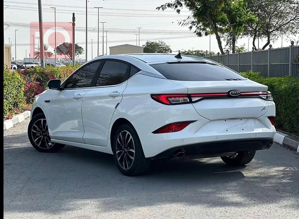 جاك J7
